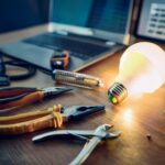 Manutenção Preventiva: Garantindo a Eficiência Energética da sua Empresa – Dicas para economizar energia e evitar problemas futuros.